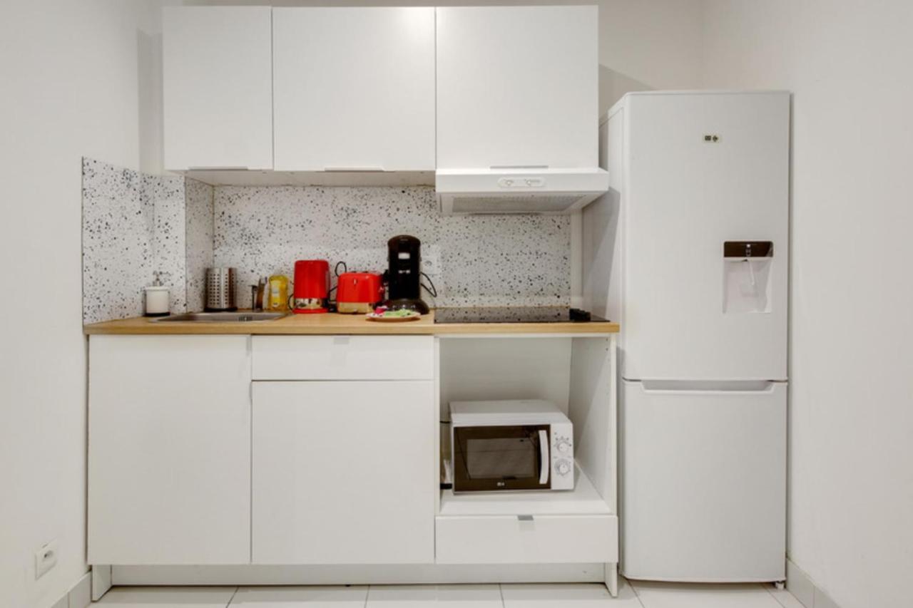 250 Suite Sainte - Superb Apartment In Paris Exteriör bild