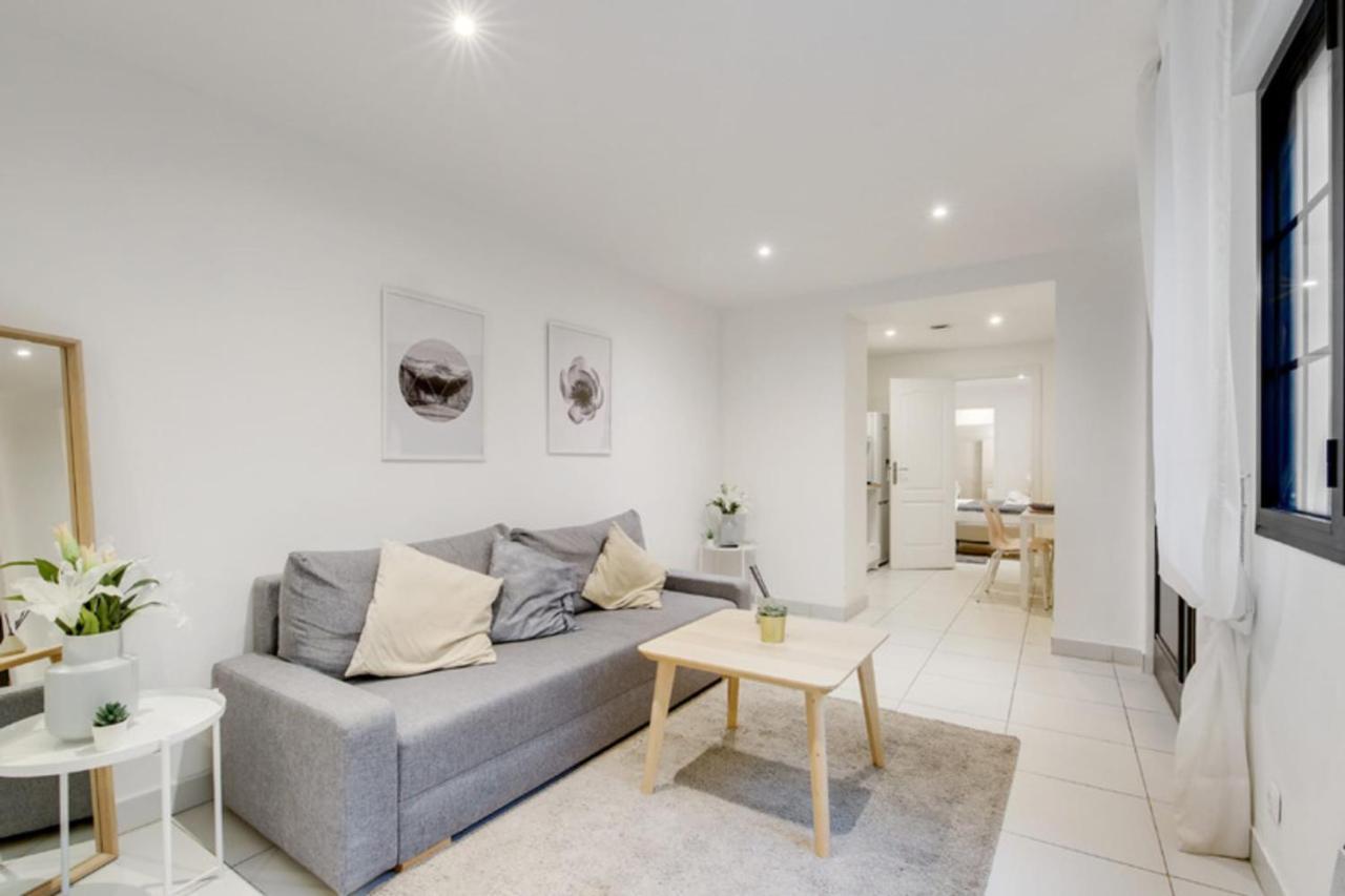 250 Suite Sainte - Superb Apartment In Paris Exteriör bild