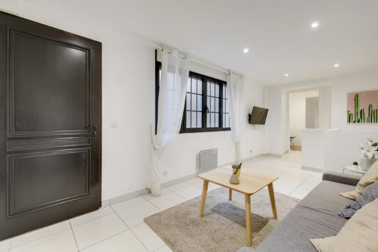 250 Suite Sainte - Superb Apartment In Paris Exteriör bild