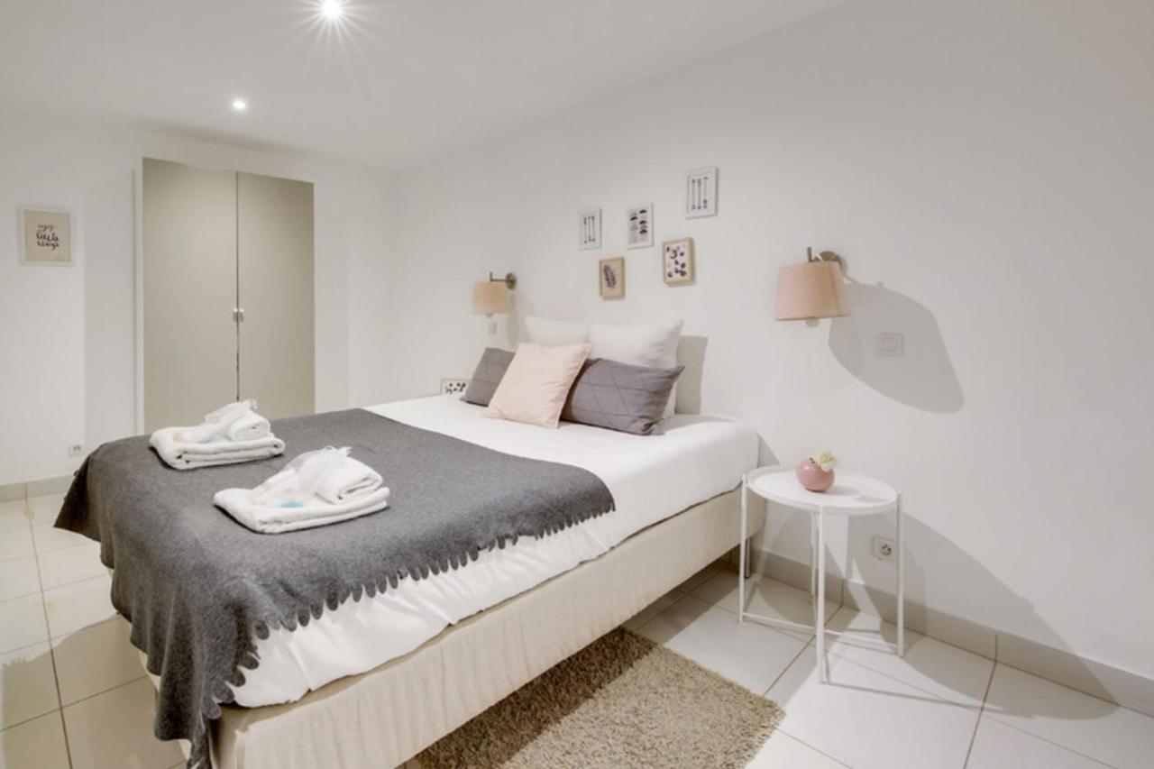 250 Suite Sainte - Superb Apartment In Paris Exteriör bild