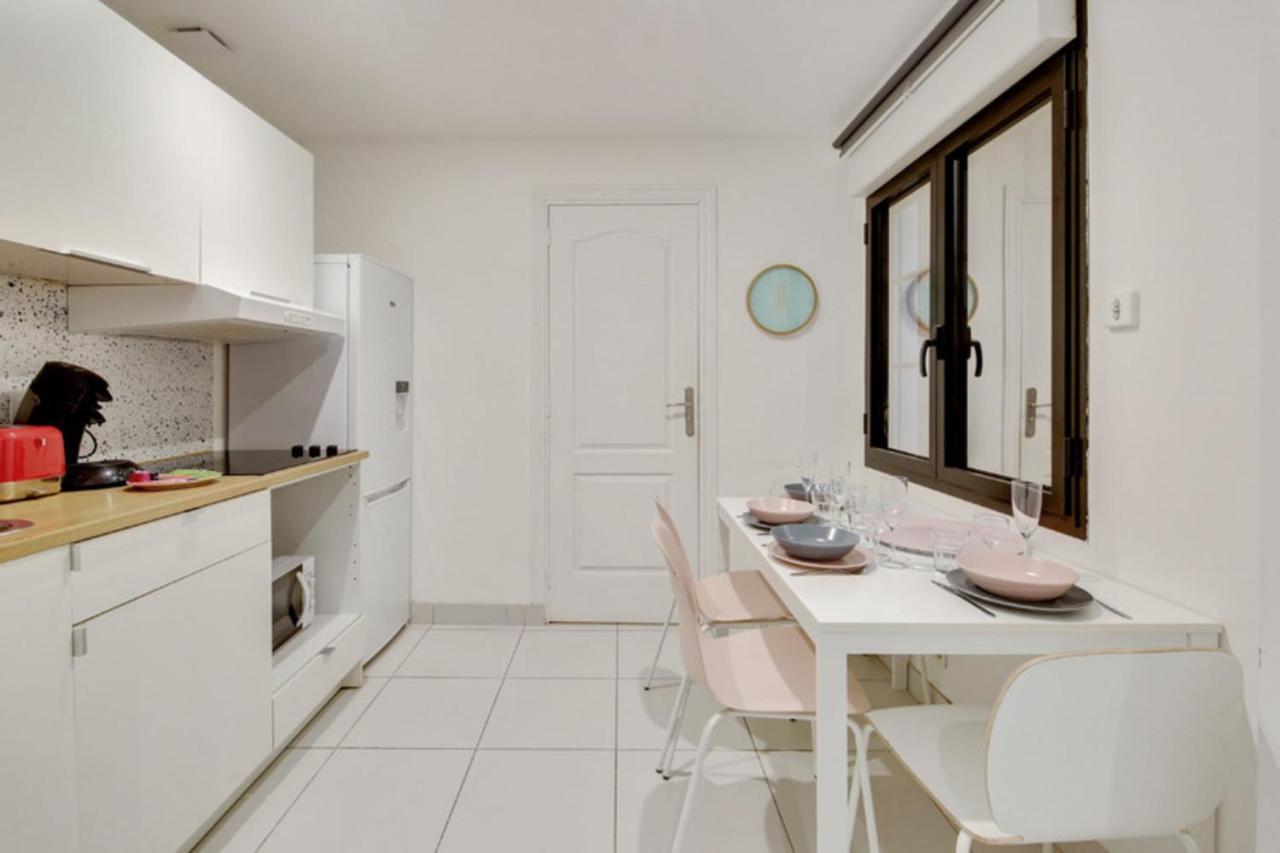 250 Suite Sainte - Superb Apartment In Paris Exteriör bild