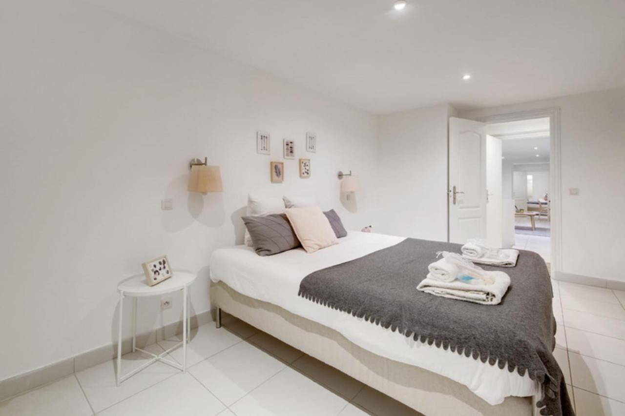 250 Suite Sainte - Superb Apartment In Paris Exteriör bild